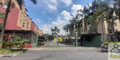 Les presentamos este cómodo apartamento de primer piso en la unidad doña maría del sur.