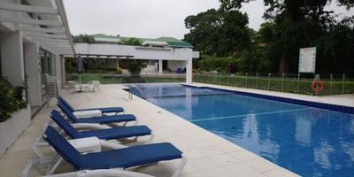 EN EL EXCLUSIVO SECTOR DEL VERGEL CONJUNTO CERRADO CAMINO DEL VERGEL LA MAS AMPLIAS CALLES INTERNAS DE TODA LA ZONA ADOQUINADAS EXUBERANTE BOSQUE NATIVO MODERNA ZONAS COMUNES CASA DE DOS PLANTAS CON POTENCIAL  PARA PISCINA PRIVADA O AMPLIACIONES