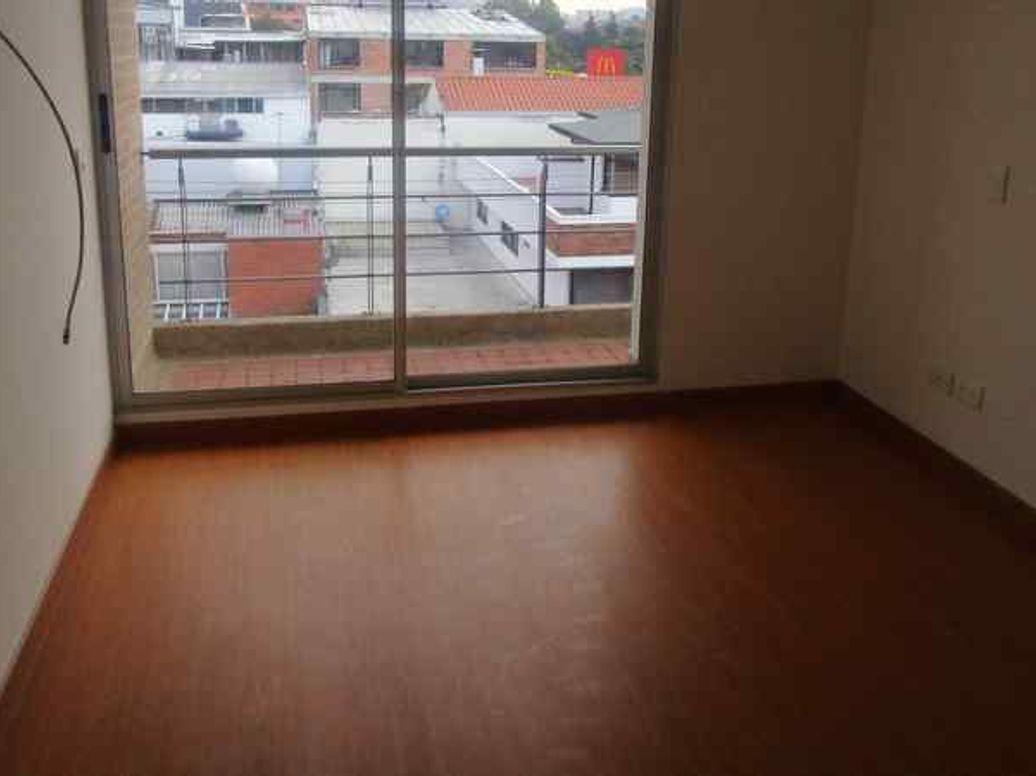 Apartamento de 3 alcobas en venta en Lisboa, Bogotá, 100 m² · foto 9 de 12