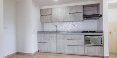 Apartamento en venta en La Estrella, barrio San Miguel, Antioquia. Este cómodo apartamento de 54 m², ubicado en el piso 9, dispone de 2 habitaciones y 2 baños. Ideal para quienes buscan un espacio funcional en una zona residencial de estrato 3. Precio de venta: $250.000.000. No incluye parqueadero. También puede ser considerado para arriendo por $1.100.000. Contacte vía whatsapp, quiero que me contacten o ver telefonos para más detalles.