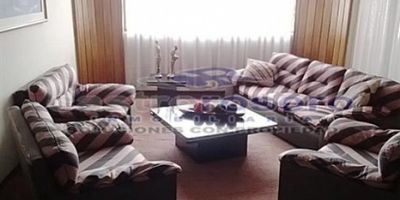 CASA Estrato: 6 Nro. Cuartos: 8 Nro. Baños: 4 Nro. Parqueaderos: 3 área Construida: 150 área No Construida: 400 Nro. Niveles: 7 Tipo Comedor: COMEDOR INDEPENDIENTE Tipo Cocina: SENCILLAALCOBA DEL SERVICIO CON BA_x0084_OSALA AUXILIARCOMEDOR AUXILIAR3 ESTUDIOS -
