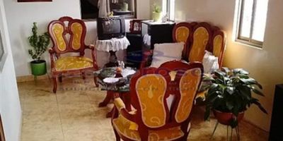 Venta de edifio en Los Agustinos, Manizales  -

edificio estrato: 3 nro. cuartos: 0 nro. baños: con 5 pisos ,0 nro. parqueaderos: 2 área construida: 400 área no construida: 0 nro. niveles: 4. son 4 apartamentos asi: 1 apartaestudio de 1 habitacion, cocina sencilla, baño, salacomedor, zona de ropas, 1 apartamento de 2 habitaciones, baño,  salacomedor, cocina integral,terraza, calentador a gas, 2 apartamentos de 3 habitaciones, 2 baños, salacomedor, cocina integral, patio - área: const.: 400 mtr2. sin const.: 0 mtr2.
