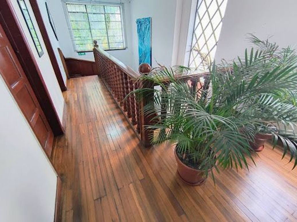 Casa de 13 alcobas en venta en Galerías, Bogotá, 450 m² · foto 12 de 16