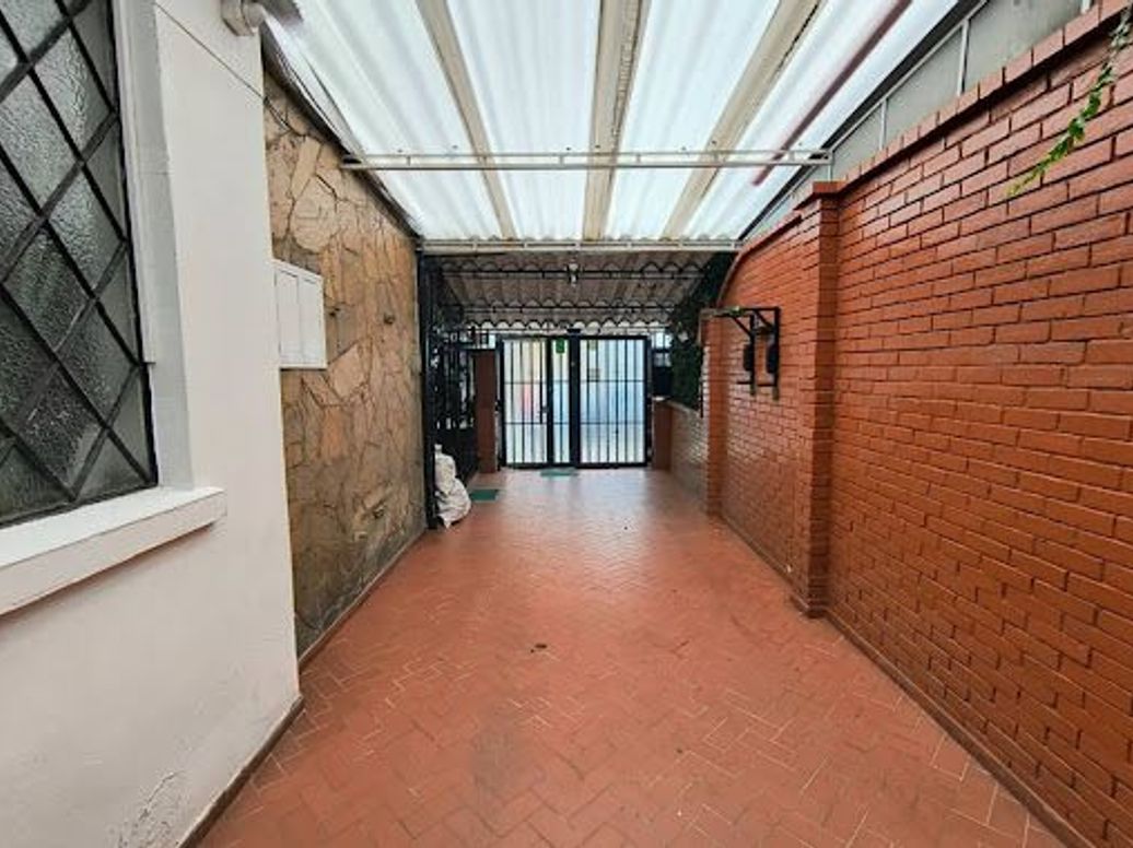 Casa de 13 alcobas en venta en Galerías, Bogotá, 450 m² · foto 3 de 16