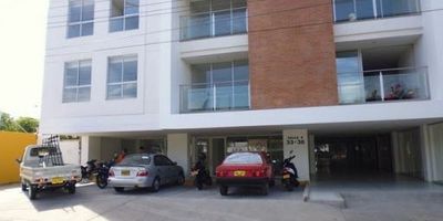 CALLE 8 No. 33-32 EDIFICIO RESERVA DEL PRADO LOCAL 01, Área 61.98 M2,  local esquinero consta de salón, baño, pisos en porcelanato. Estrato comercial