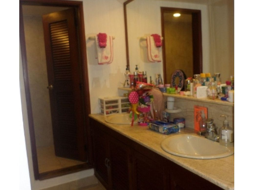 Apartamento de 3 alcobas en venta en Bosque De Pinos, Bogotá, 340 m² · foto 11 de 19