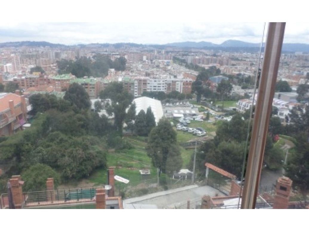 Apartamento de 3 alcobas en venta en Bosque De Pinos, Bogotá, 340 m² · foto 18 de 19