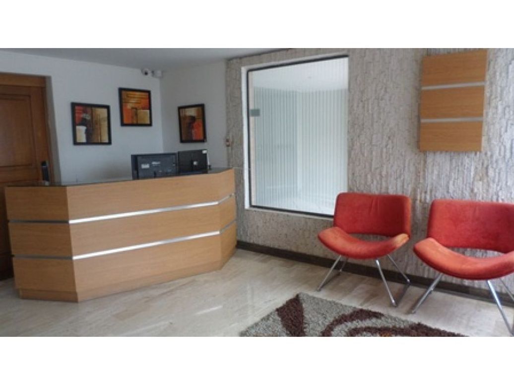 Apartamento de 3 alcobas en venta en Bosque De Pinos, Bogotá, 340 m² · foto 2 de 19