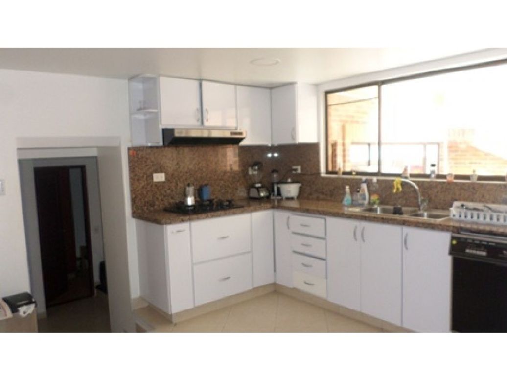 Apartamento de 3 alcobas en venta en Bosque De Pinos, Bogotá, 340 m² · foto 7 de 19
