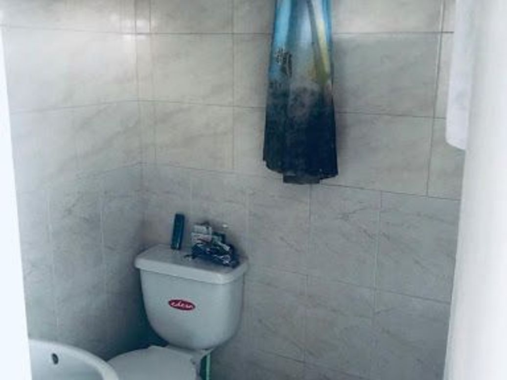 Casa de 10 alcobas en venta en Garces Navas, Bogotá, 270 m² · foto 2 de 17