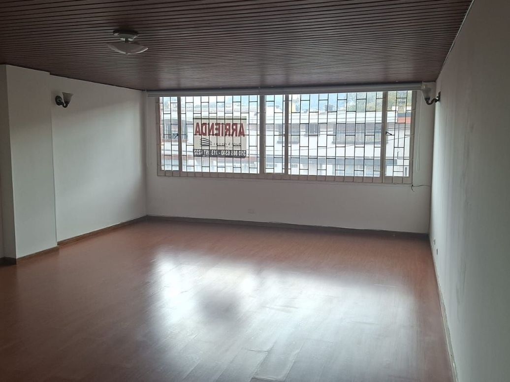 Apartamento en arriendo en Polo Club, Bogotá · foto 2 de 16