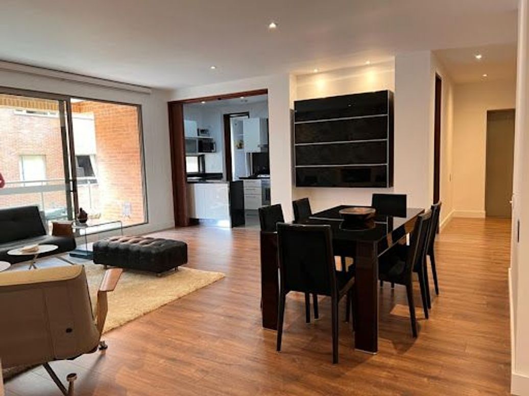 Apartamento de 2 alcobas en venta en Los Rosales, Bogotá, 143 m² · foto 5 de 15