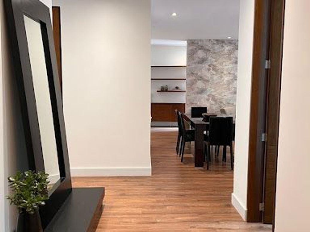 Apartamento de 2 alcobas en venta en Los Rosales, Bogotá, 143 m² · foto 7 de 15
