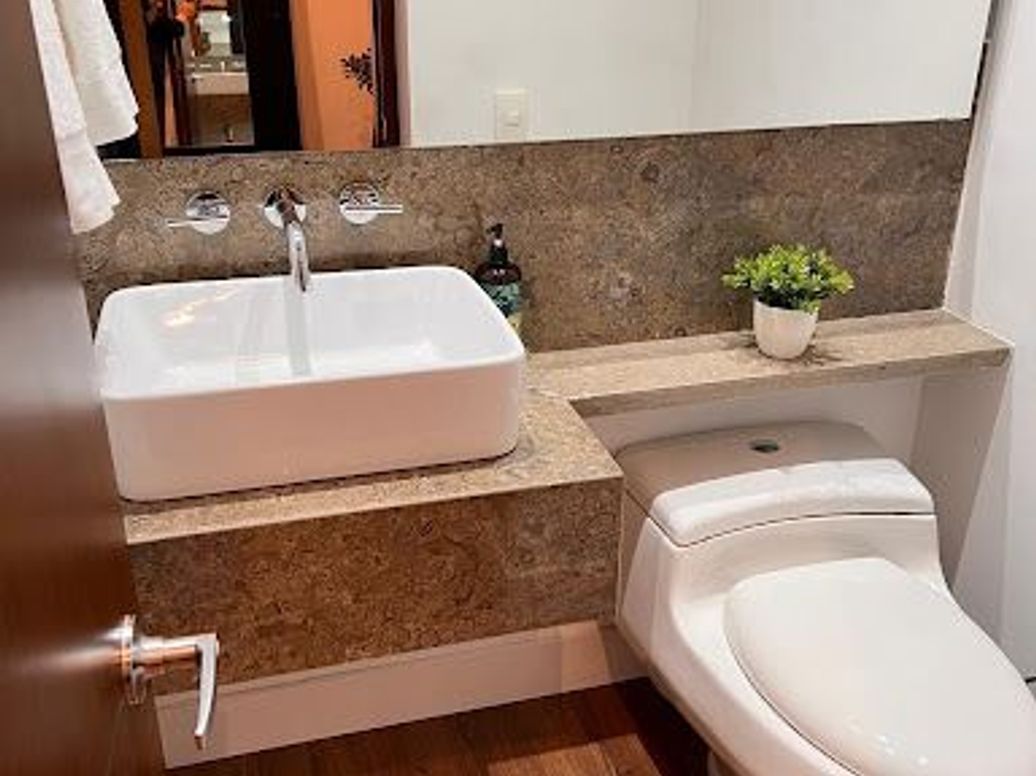 Apartamento de 2 alcobas en venta en Los Rosales, Bogotá, 143 m² · foto 12 de 15