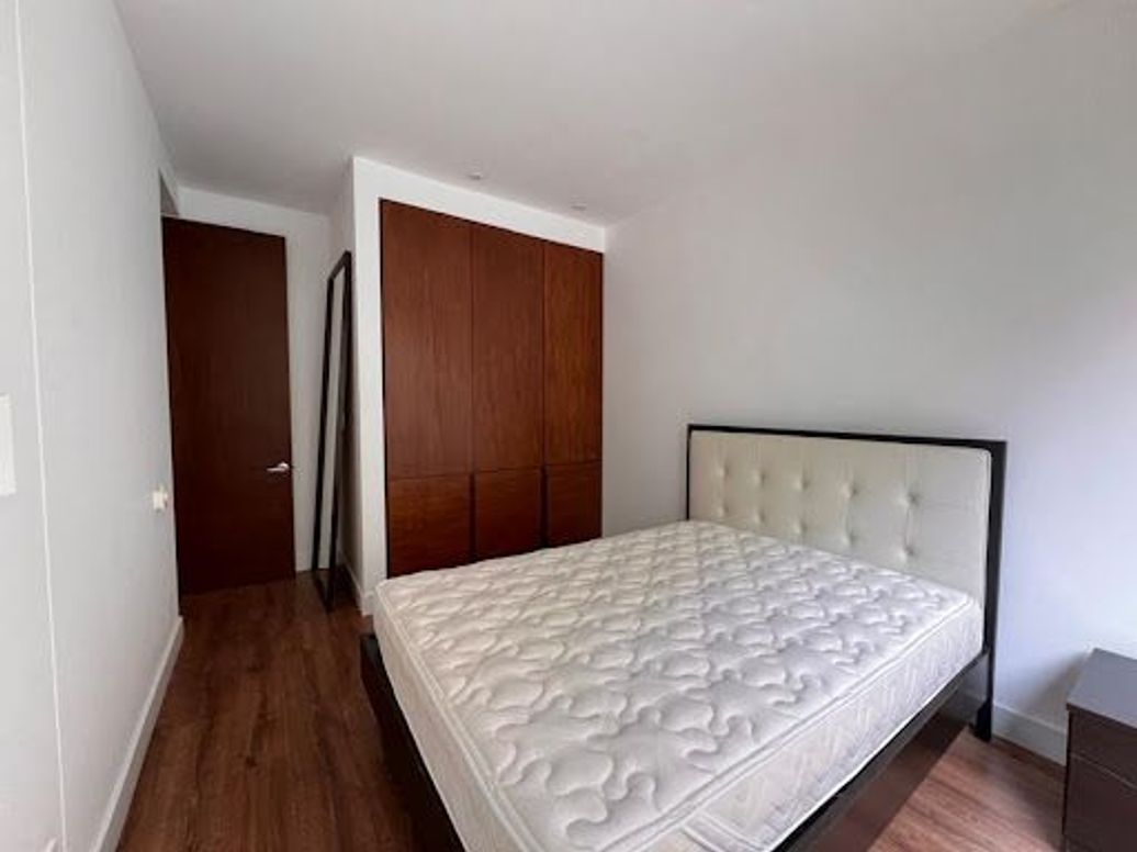 Apartamento de 2 alcobas en venta en Los Rosales, Bogotá, 143 m² · foto 15 de 15