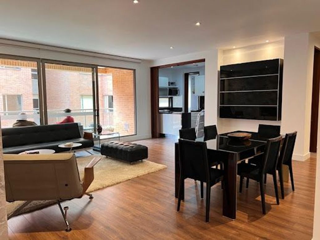 Apartamento de 2 alcobas en venta en Los Rosales, Bogotá, 143 m² · foto 3 de 15