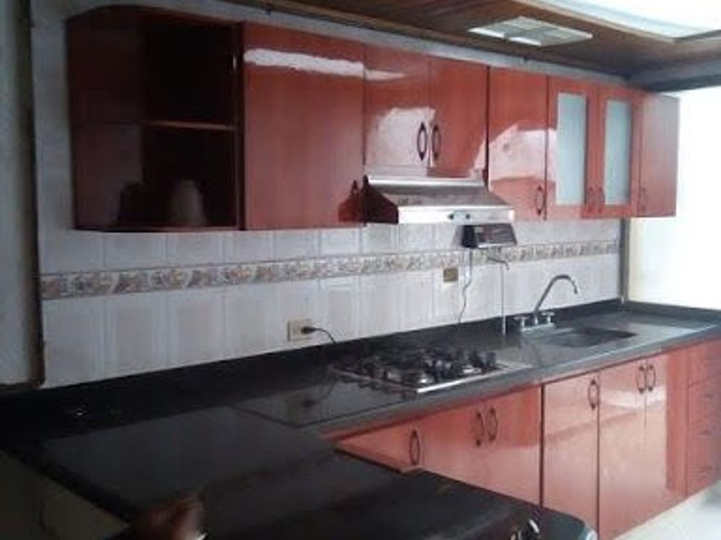 Casa de 3 alcobas en venta en Villa Del Prado, Bogotá, 225 m² · foto 11 de 16