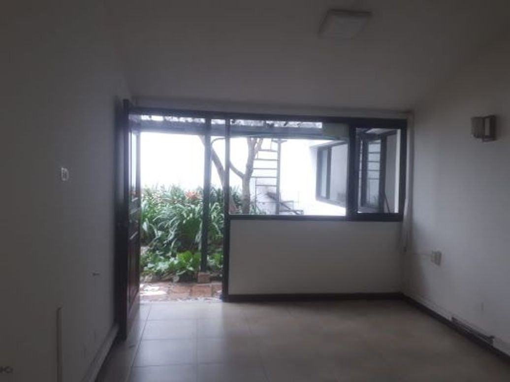 Casa de 9 alcobas en venta en Chapinero Noroccidental, Bogotá, 520 m² · foto 3 de 20