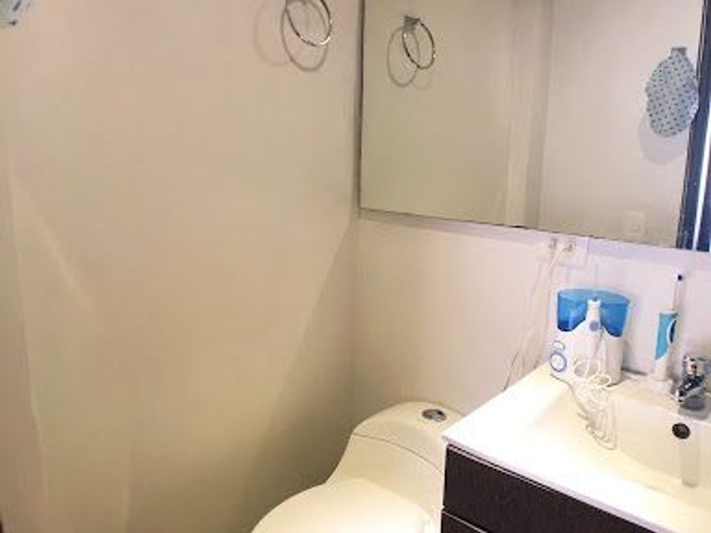 Apartamento de 3 alcobas en venta en Santa Barbara Central, Bogotá, 107 m² · foto 10 de 14
