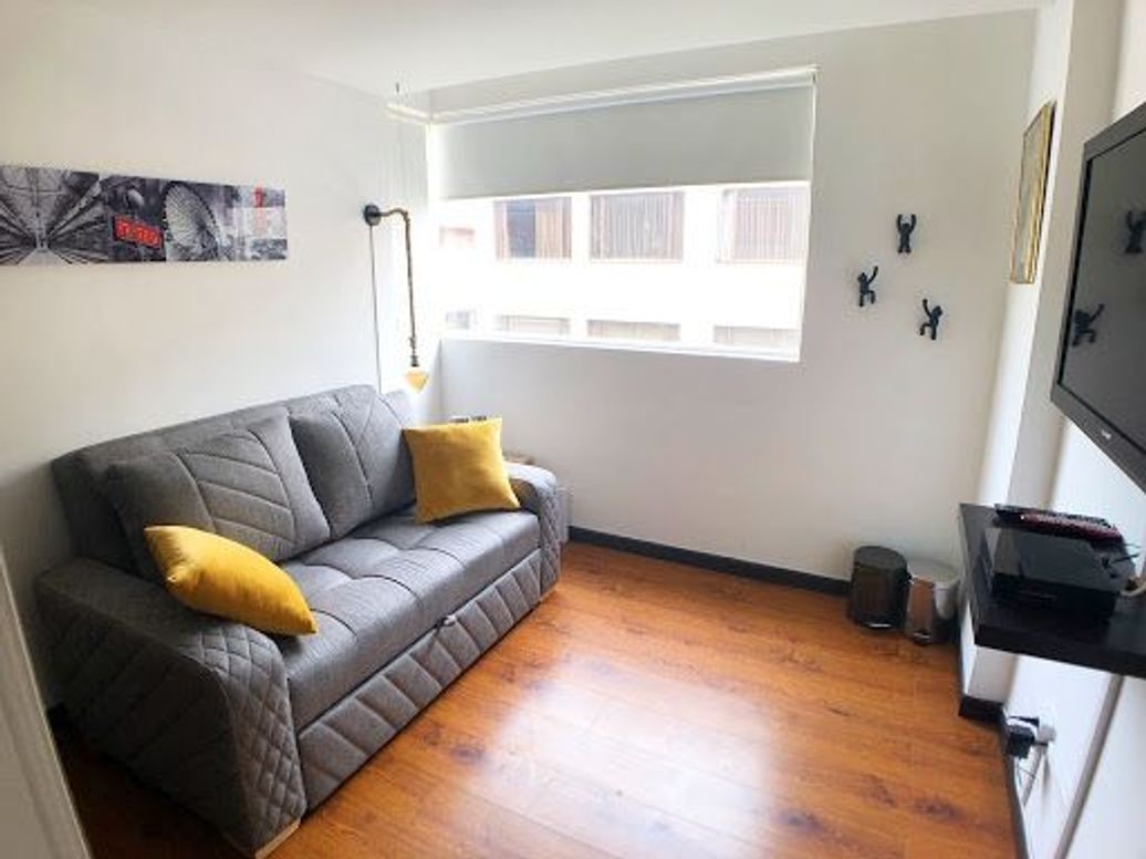 Apartamento de 3 alcobas en venta en Santa Barbara Central, Bogotá, 107 m² · foto 7 de 14