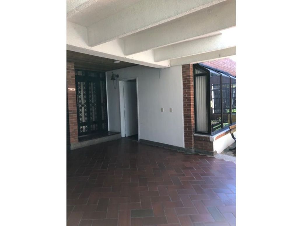 Casa de 4 alcobas en venta en Santa Ana Occidental, Bogotá, 354 m² · foto 5 de 20