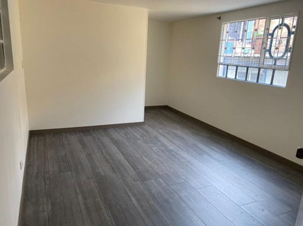 Casa de 6 alcobas en venta en San Luis, Bogotá, 327 m² · foto 20 de 20