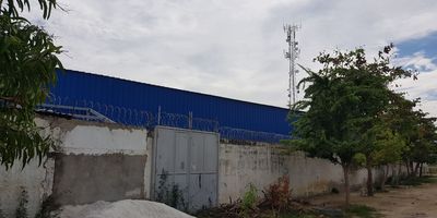 GRAN OFERTA. Bodega con ubicación estratégica en ciénaga sobre la troncal del Caribe, el inmueble lo constituye una bodega, de posición medianera, con un área de terreno 1288,00 metros cuadrados  y un área construida de 1190,87 metros cuadrados, cerca de supermercados y centros comerciales. Con gran cercanía al estadio municipal de Ciénaga, parque del Sol, parroquia Santa Marta, hospital de Ciénaga, supermercados. No te pierdas esta oportunidad de negocio que es ideal para tus futuros proyectos. Que esperas para conocerlo, contáctenos.