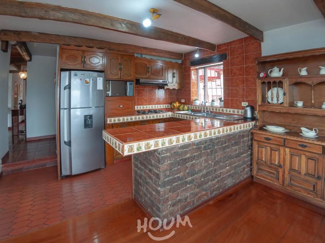 Casa de 5 alcobas en venta en Acacias, Bogotá, 460 m² · foto 9 de 20