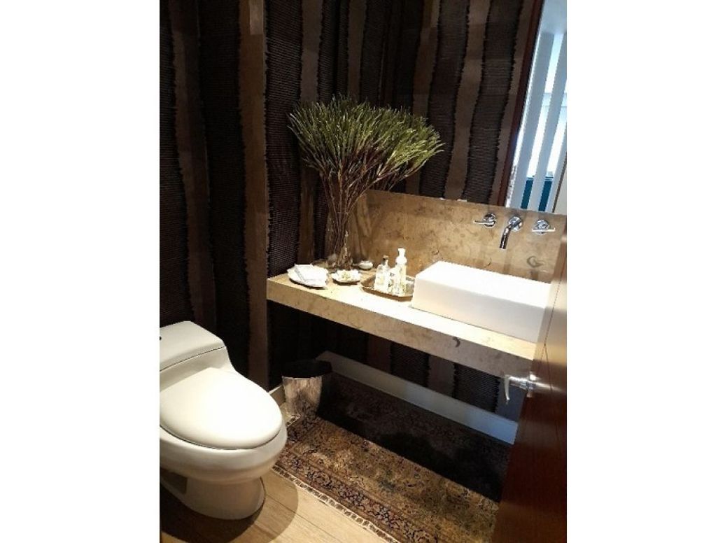 Apartamento de 3 alcobas en venta en Los Rosales, Bogotá, 289 m² · foto 12 de 20