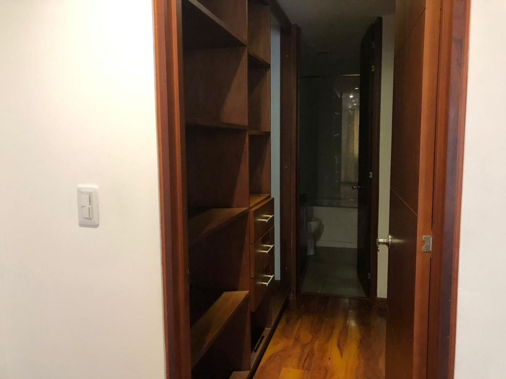 Apartamento de 3 alcobas en venta en Pardo Rubio, Bogotá, 130 m² · foto 5 de 11