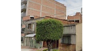 Se vende casa para construcción en el sector de florida nueva estadio

Cuenta con  288 metros de terreno, 9 metros de frente y 32 de fondo. Tiene supermercados, parques infantiles y transporte público cercanos.

Está cerca a la estación estadio y al Atanasio Girardot. Es un excelente sector para construir un edificio, ya que es muy tranquilo y residencial.

 ¡¡¡Escuchamos tus ofertas, ¡¡¡ANIMATE!!!
