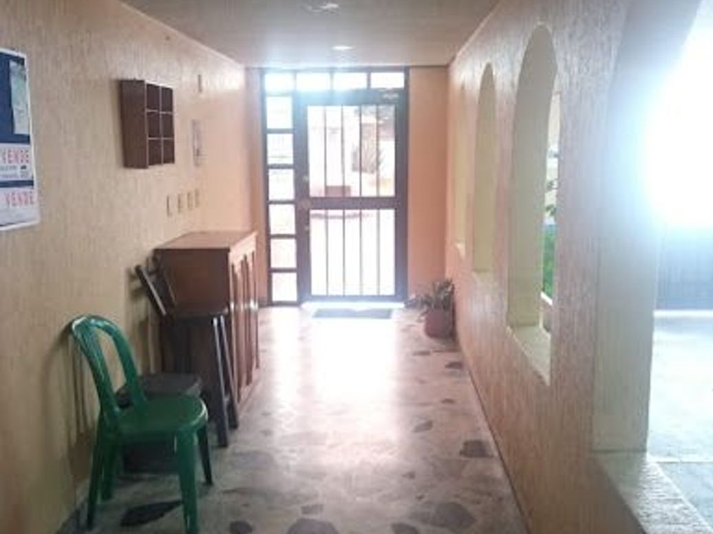 Apartamento de 3 alcobas en venta en Normandía, Bogotá, 96 m² · foto 2 de 18