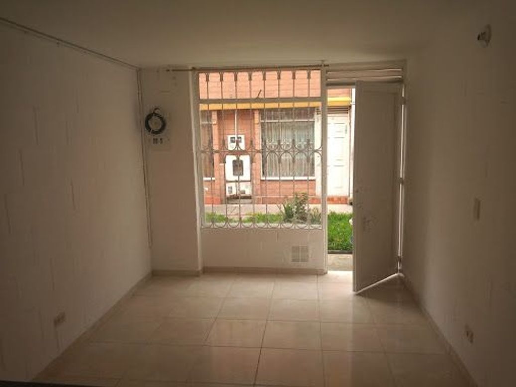 Casa de 2 alcobas en venta en El Rincón Del Porvenir, Bogotá, 42 m² · foto 3 de 20