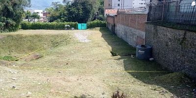 Lote para venta en Ciudad Jardín, con un área de 720 metros, ideal para proyectos de apartamentos, con excelente ubicación, cerca al terminal de transporte, supermercados, universidad tecnológica y Antonio Nariño, transporte publico cercano. 