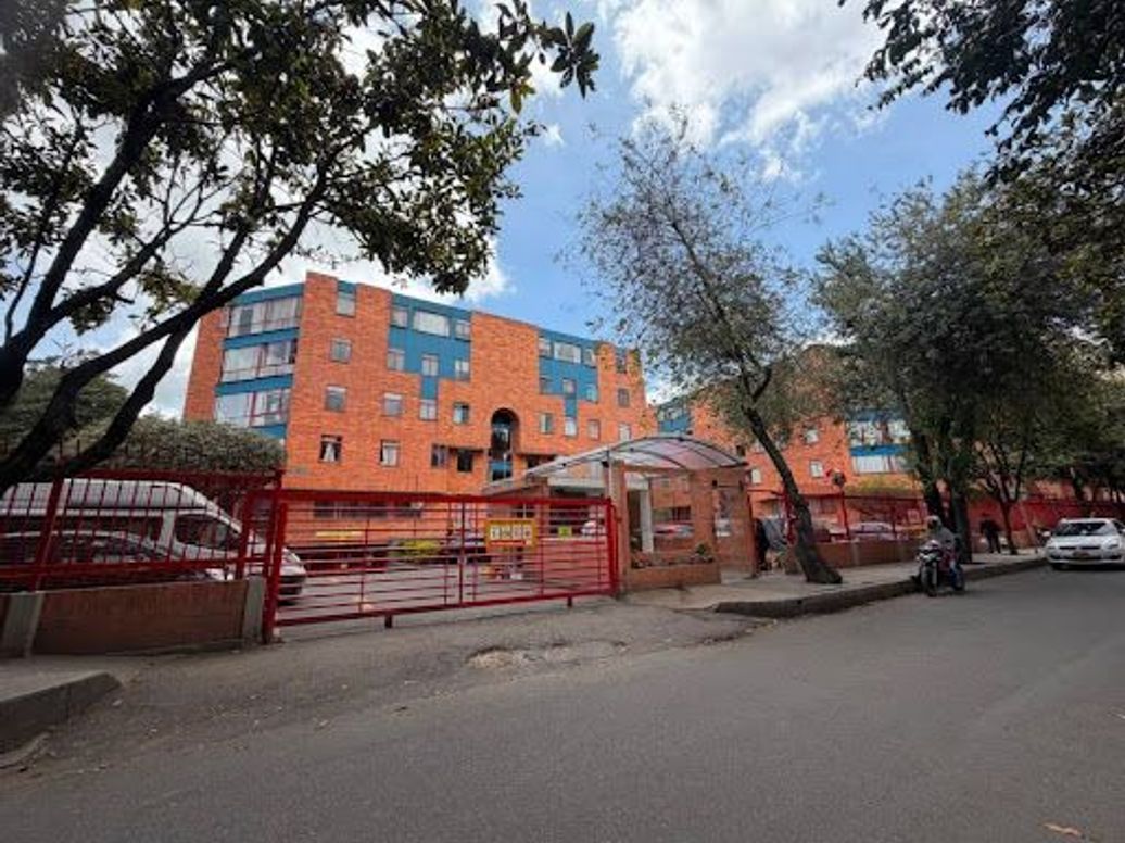 Apartamento de 3 alcobas en venta en Florencia Afidro, Bogotá, 64 m² · foto 2 de 18