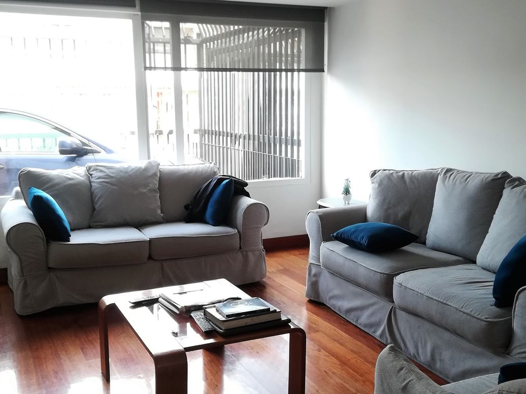 Casa de 4 alcobas en venta en Polo Club, Bogotá, 240 m² · foto 7 de 12