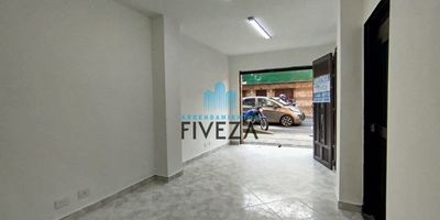 SE ARRIENDA LOCAL COMERCIAL EN SAN JOSE DE 25 MT CUENTA CON COCINETA SENCILLA, UN BAÑO, IDEAL PARA COMIDAS RAPIDAS, ALMACEN DE ACCESORIOS, QUEDA EN VIA PRINCIPAL, BUENAS RUTAS DE TRANSPORTE Y BUEN FLUJO DE GENTE, A SOLO 5 MINUTOS DEL EXITO DE ITAGUI, A LA GLORIETA DE SAN JOSE.