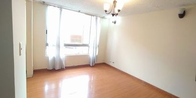 963- Hermoso apartamento ubicado en Mosquera Cundinamarca, consta de dos habitaciones con sus respectivos closets, sala, comedor, cocina, zona de lavado, baño social y privado, cuenta con excelentes terminados y brinda una sensación de hogar. Se encuentra cerca a zonas comerciales, colegios, hospitales, con facial acceso vehicular publico y privado. No te pierdas esta oportunidad, contactanos!