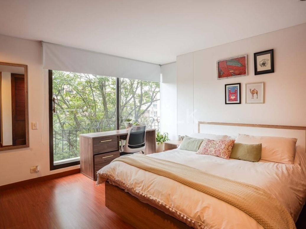 Apartamento de 4 alcobas en venta en Los Rosales, Bogotá, 168 m² · foto 7 de 13