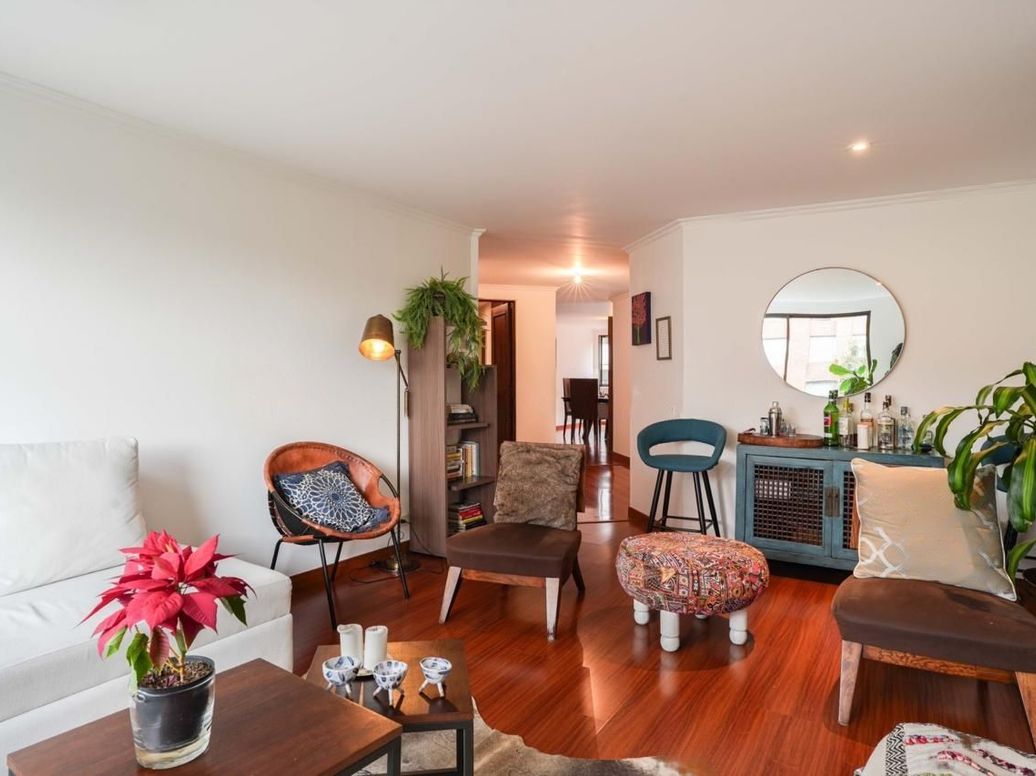 Apartamento de 4 alcobas en venta en Los Rosales, Bogotá, 168 m² · foto 4 de 13
