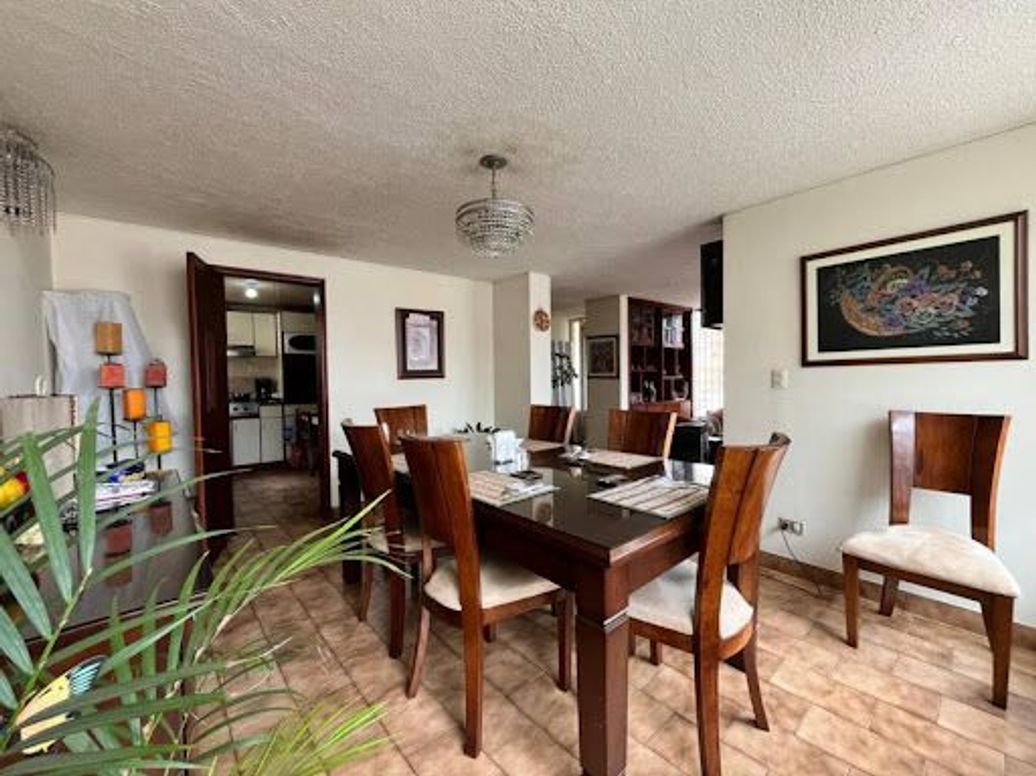 Casa de 4 alcobas en venta en Alhambra, Bogotá, 212 m² · foto 8 de 20