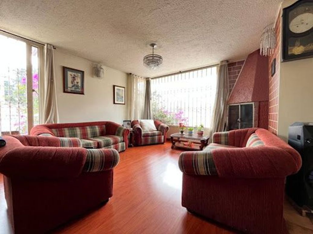 Casa de 4 alcobas en venta en Alhambra, Bogotá, 212 m² · foto 5 de 20