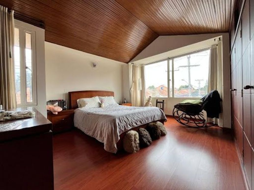 Casa de 4 alcobas en venta en Alhambra, Bogotá, 212 m² · foto 7 de 20