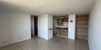Se arrienda Apartamento para estrenar en el sector de Cimarronas, acabados modernos, hermosa vista, cuenta con parqueadero y cuarto útil. Sector tranquilo y de fácil acceso.