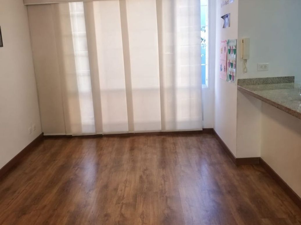 Apartamento de 2 alcobas en venta en Chapinero Alto, Bogotá, 54 m² · foto 2 de 9