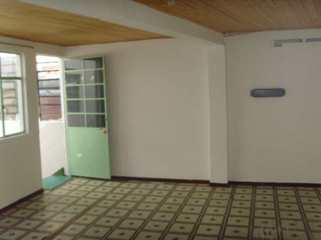 Casa de 6 alcobas en venta en San Carlos, Bogotá, 342 m² · foto 9 de 20