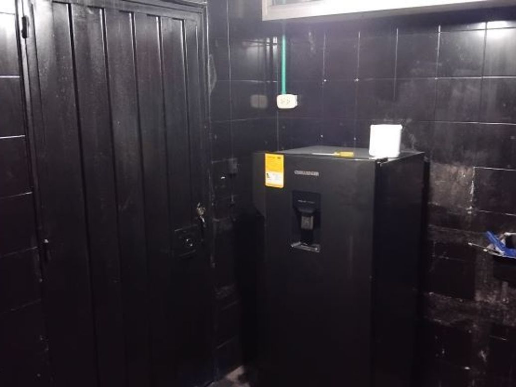 Casa de 5 alcobas en venta en Los Cerezos, Bogotá, 250 m² · foto 10 de 20