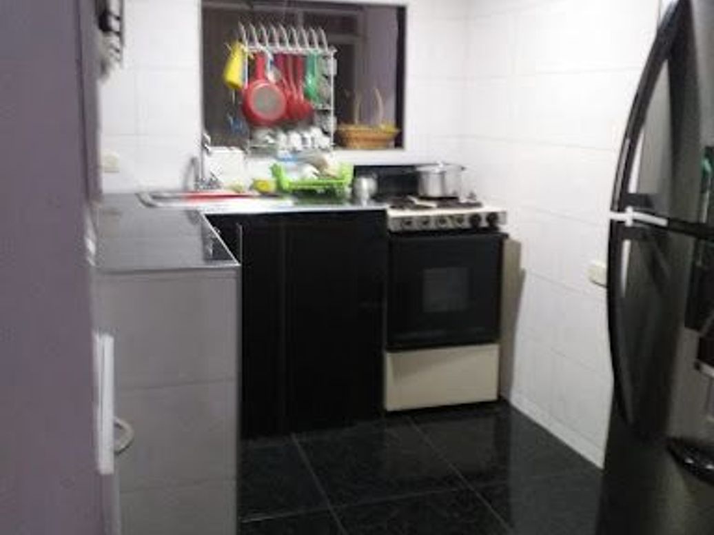 Casa de 7 alcobas en venta en Engativa Centro, Bogotá, 329 m² · foto 12 de 15
