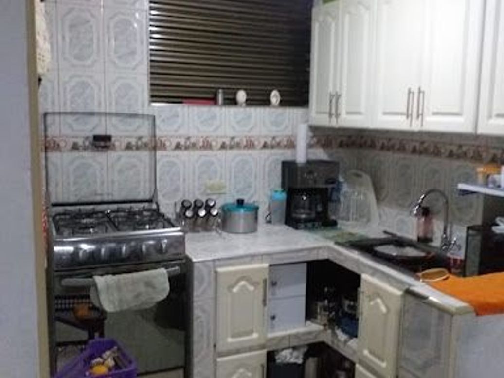 Casa de 7 alcobas en venta en Engativa Centro, Bogotá, 329 m² · foto 11 de 15