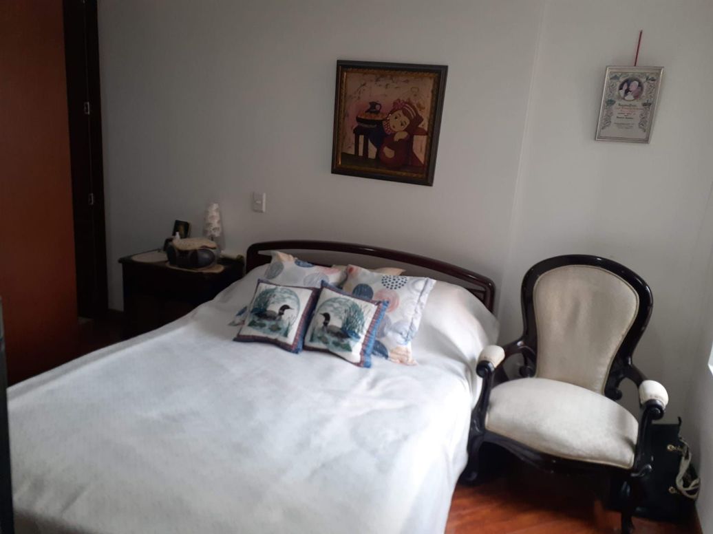 Apartamento de 3 alcobas en venta en Santa Rosa, Bogotá, 72 m² · foto 3 de 13